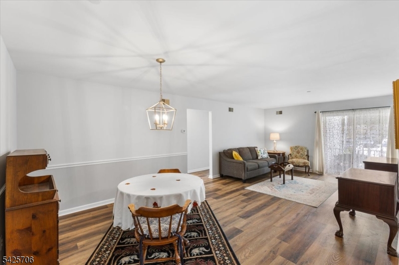 75 Crestview Lane Mount Arlington, NJ 07856 - Photo 9 of 27