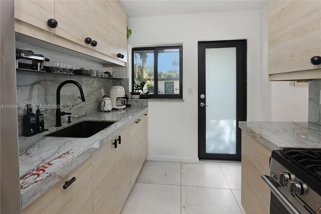 $729,000 | 1516 Mayo Street, Hollywood, FL 33020