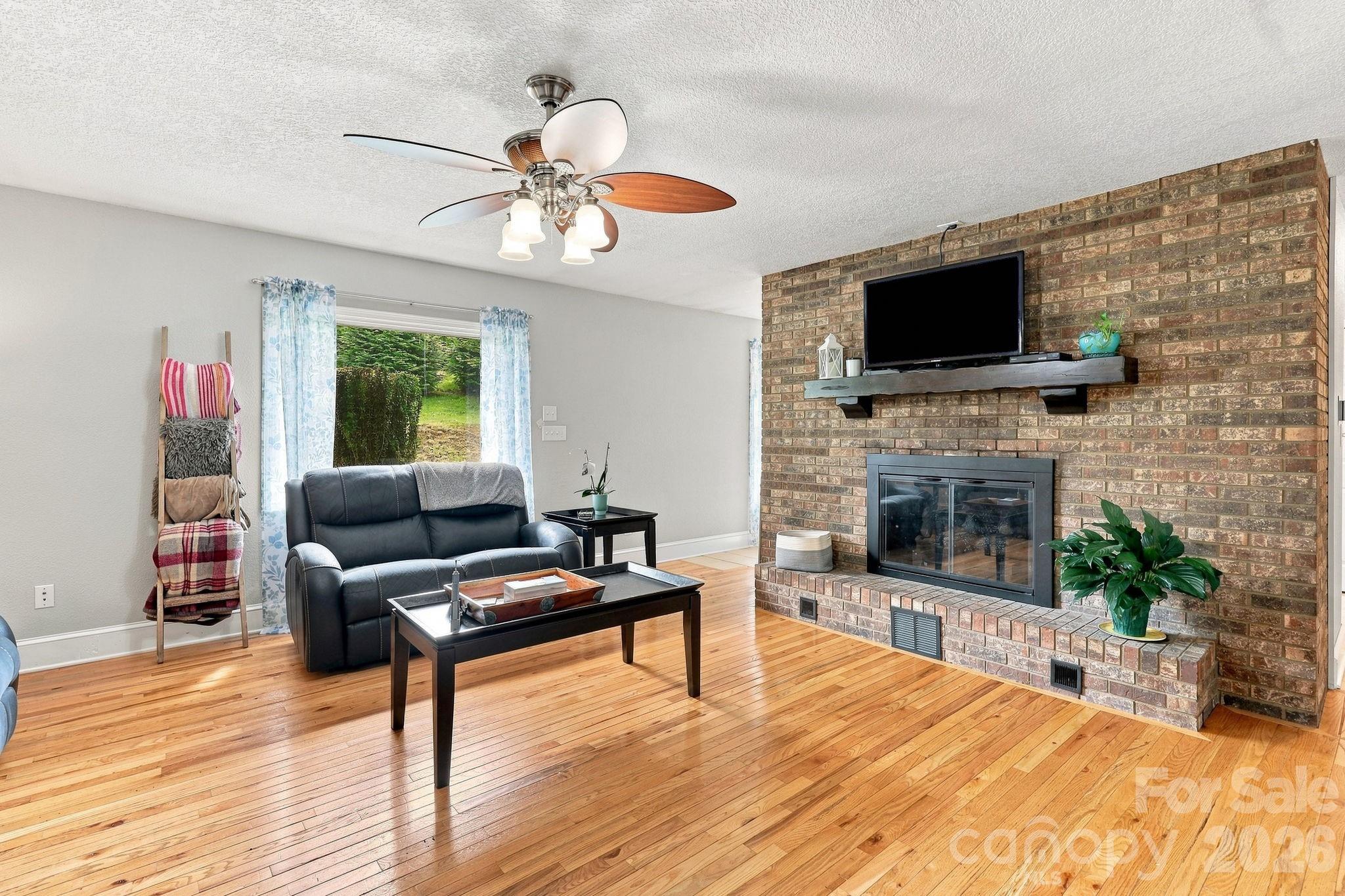 260 Justice Ridge Road Candler, NC 28715 - Photo 4 of 24 Gallery Image 4