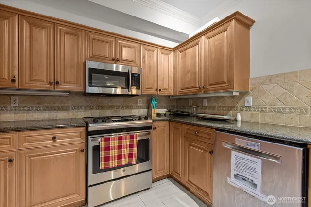 $438,000 | 1525 Northwest 57th Street, Unit 303, Seattle, WA 98107