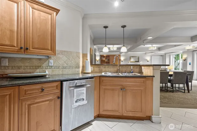 $438,000 | 1525 Northwest 57th Street, Unit 303, Seattle, WA 98107