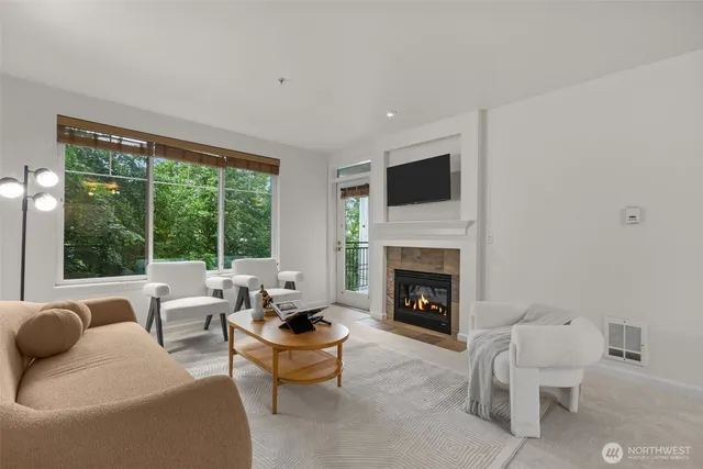 $438,000 | 1525 Northwest 57th Street, Unit 303, Seattle, WA 98107