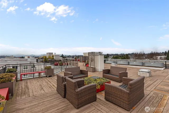$438,000 | 1525 Northwest 57th Street, Unit 303, Seattle, WA 98107