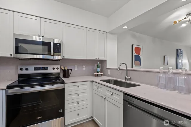 $438,000 | 1525 Northwest 57th Street, Unit 303, Seattle, WA 98107