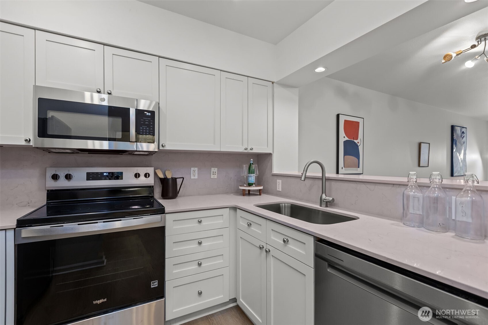 1525 Northwest 57th Street, Unit 303 Seattle, WA 98107 - Photo 7 of 40