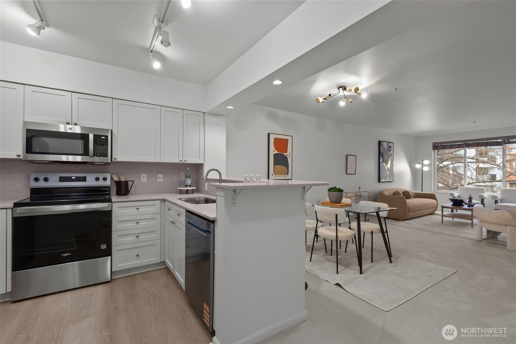 1525 Northwest 57th Street, Unit 303 Seattle, WA 98107 - Photo 10 of 40