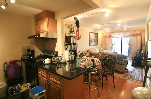 $709,000 | 37-59 61st Street, Unit 5A | Woodside