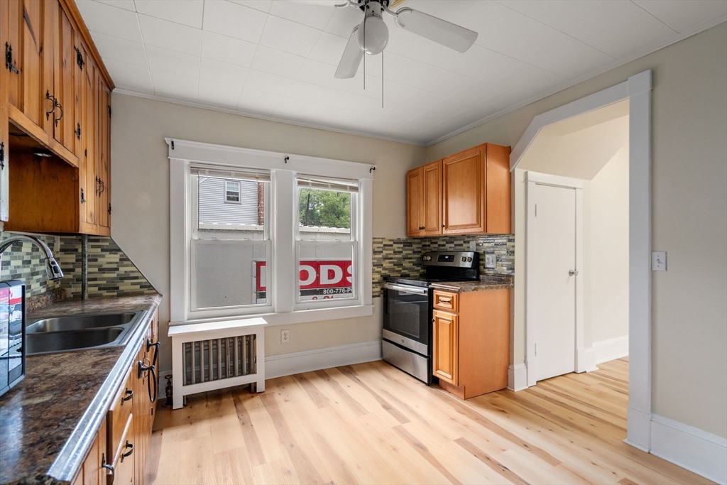 45-47 Janet Street West Springfield, MA 01089 - Photo 8 of 37