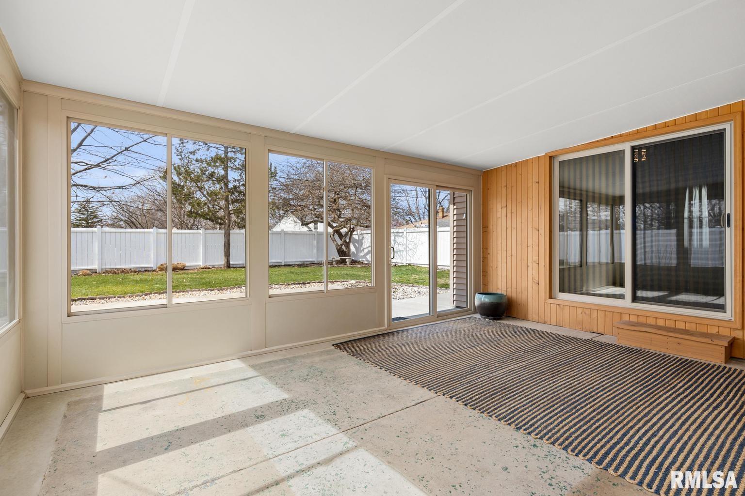 4111 North Brookmont Road Peoria, IL 61614 - Photo 20 of 37