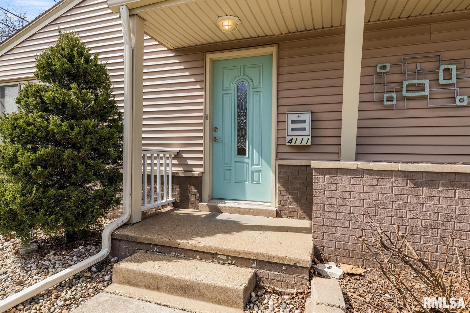 4111 North Brookmont Road Peoria, IL 61614 - Photo 4 of 37