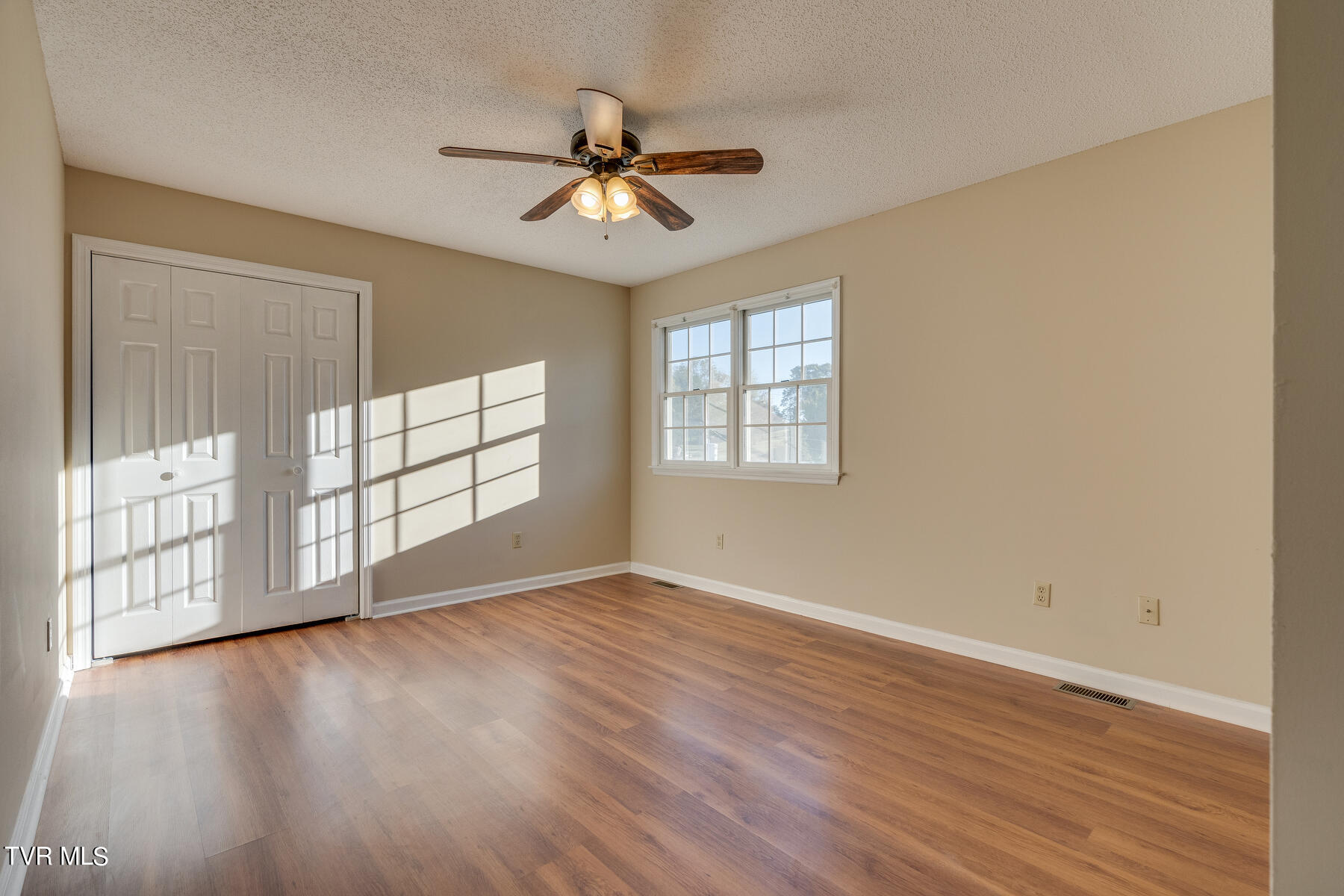 2700 Indian Ridge Road, Unit 6 Johnson City, TN 37604 - Photo 15 of 17 020