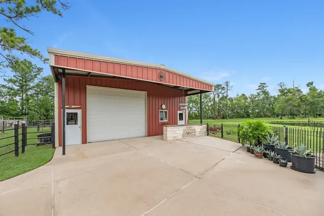 $1,290,000 | 2410 Foley Road, Crosby, TX 77532