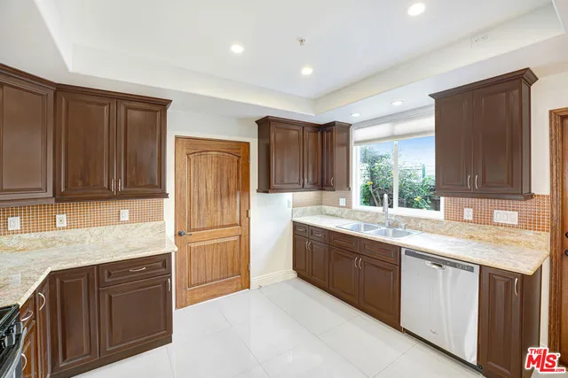 $5,750 | 1834 Euclid Street, Unit B, Santa Monica, CA 90404