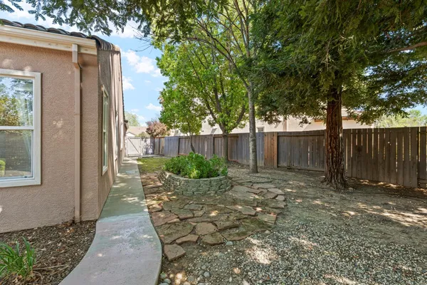 $995,000 | 19 Zeller Place, Sacramento, CA 95835