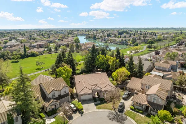 $995,000 | 19 Zeller Place, Sacramento, CA 95835
