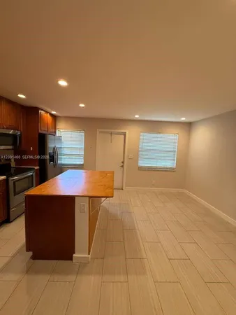 $1,500 | 5150 Northeast 6th Avenue, Unit 104, Oakland Park, FL 33334