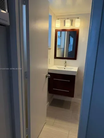 $1,500 | 5150 Northeast 6th Avenue, Unit 104, Oakland Park, FL 33334