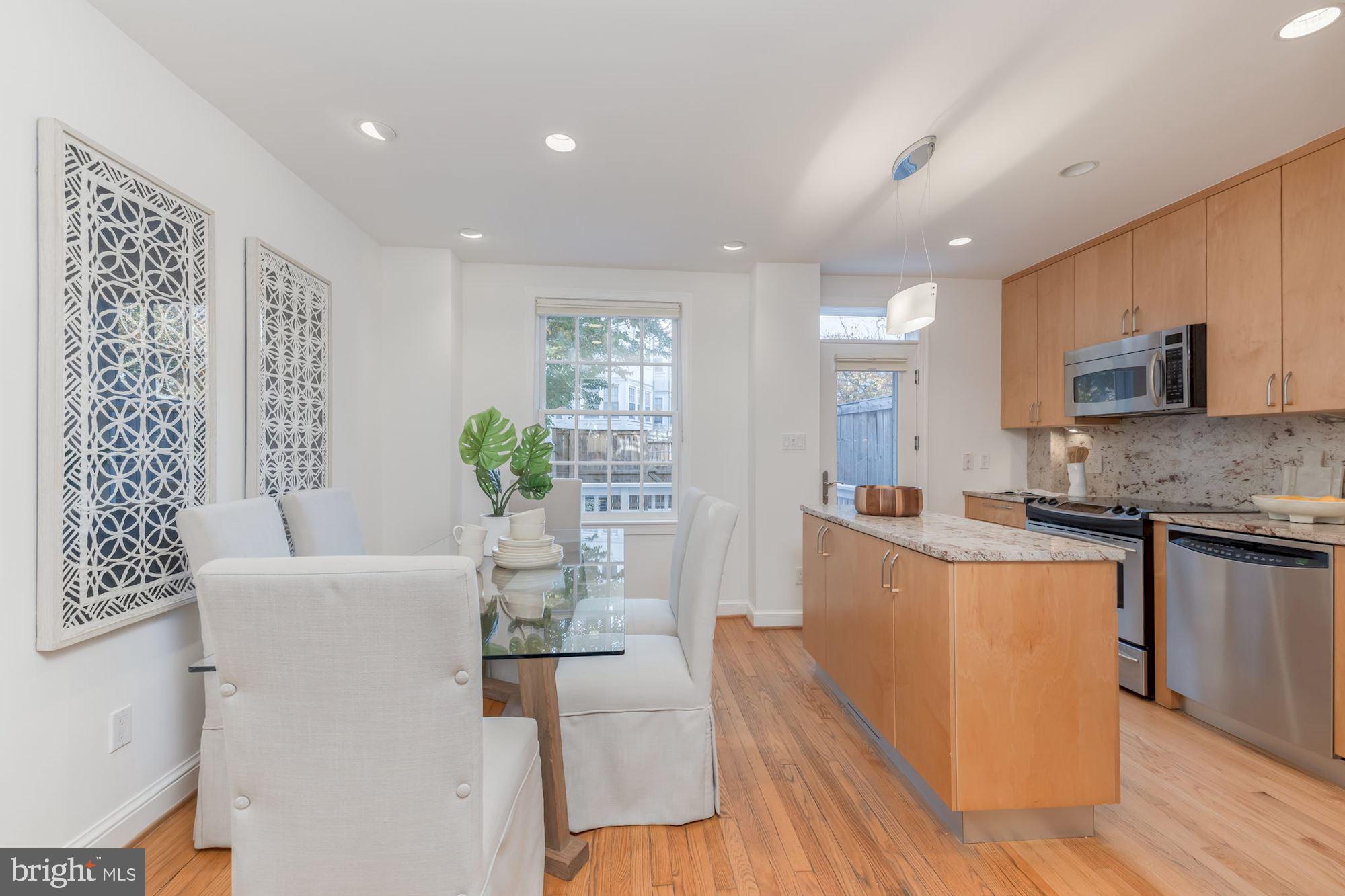 2410 Tunlaw Road Northwest Washington, DC 20007 - Photo 5 of 20 Dining Area/Kitchen