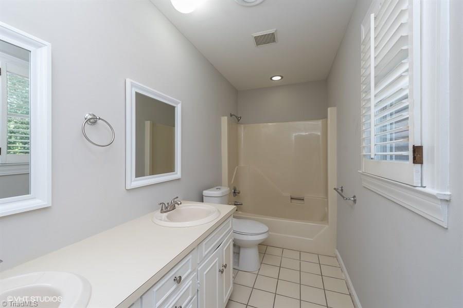 1610 Heathcliff Road High Point, NC 27262 - Photo 16 of 25 Gallery Image 16