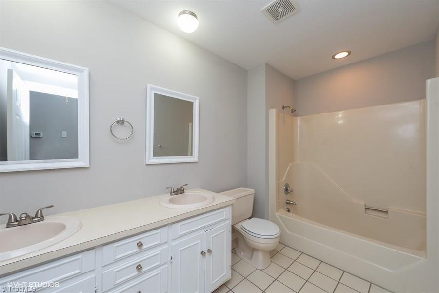 1610 Heathcliff Road High Point, NC 27262 - Photo 23 of 25 Gallery Image 23