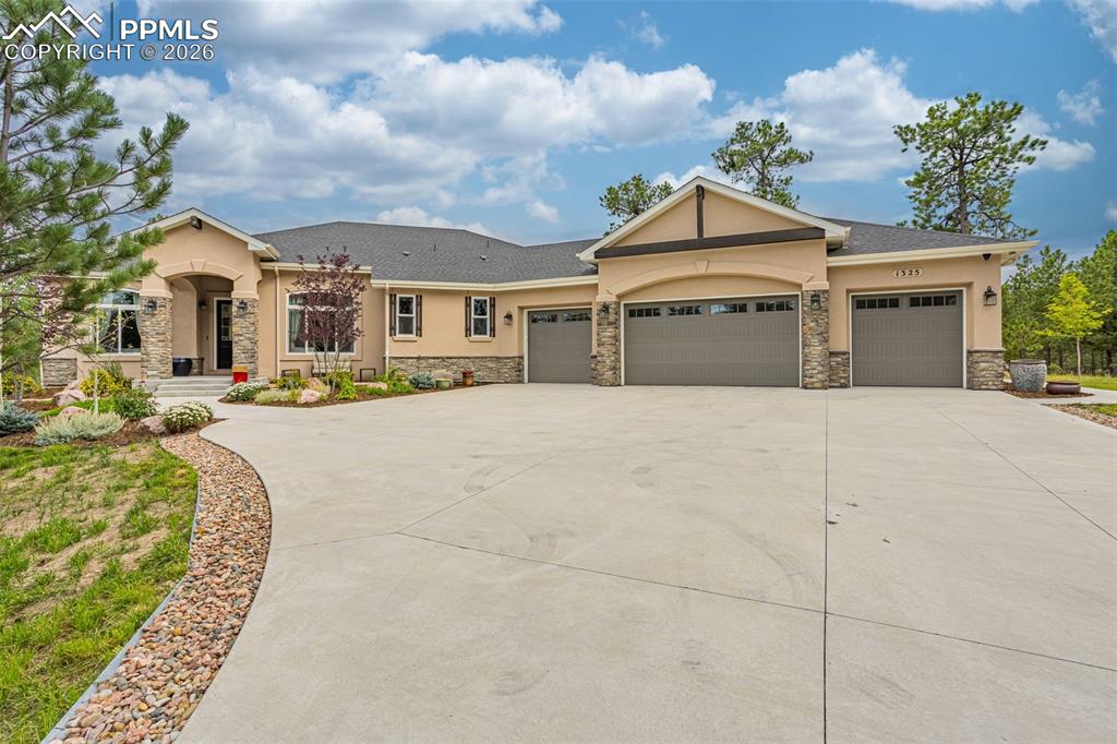 1325 Boldmere Court Monument, CO 80132 - Photo 2 of 49