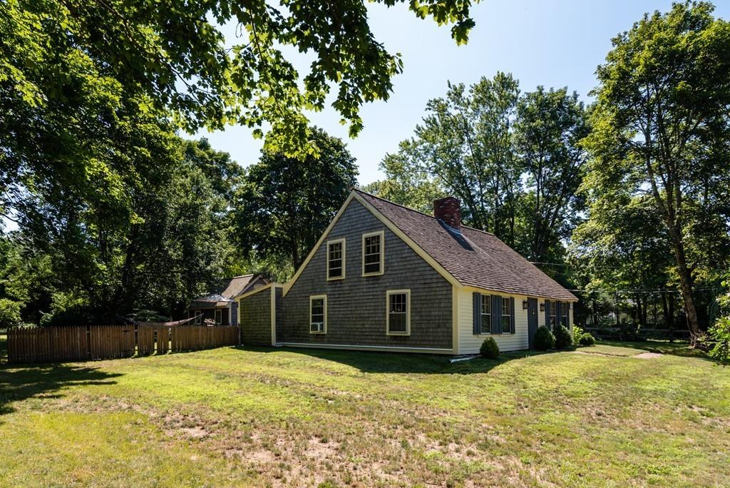 122 Spring Street Hanover, MA 02339 - Photo 4 of 27 Gallery Image 4