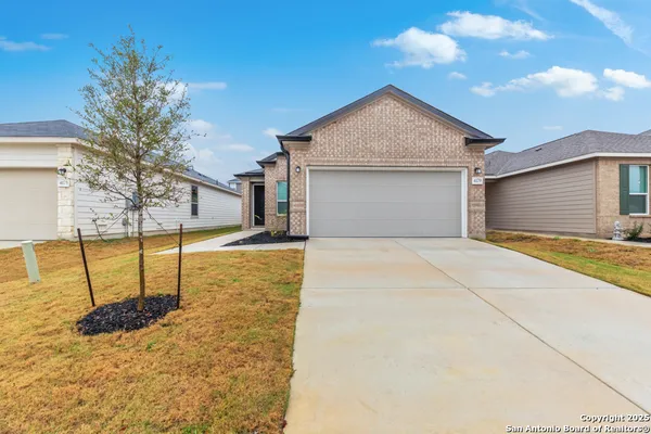 $1,595 | 4179 Carraway Street, New Braunfels, TX 78130