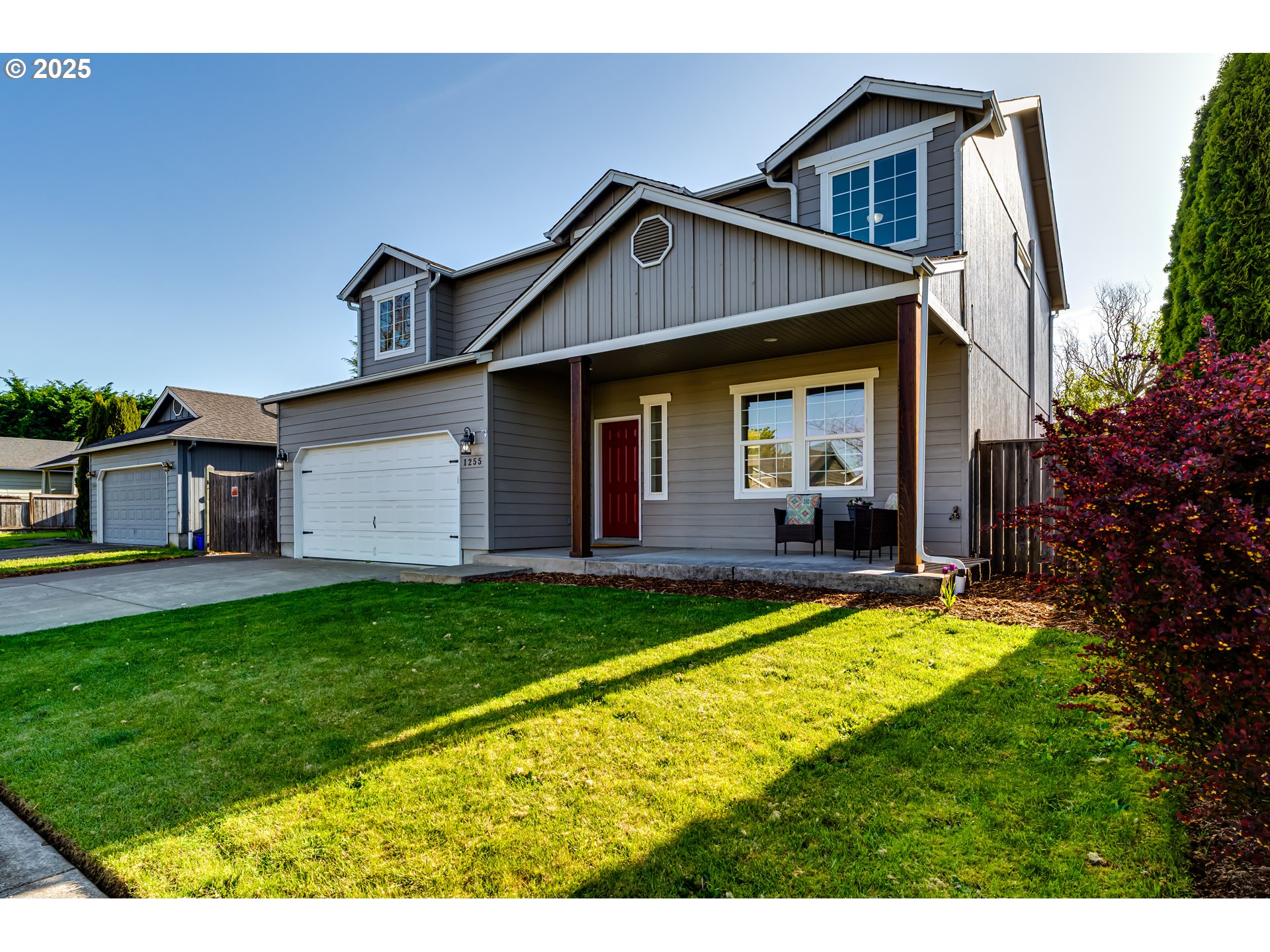 1255 Brower Avenue Eugene, OR 97402 - Photo 2 of 39 a front view of house with yard and outdoor seating