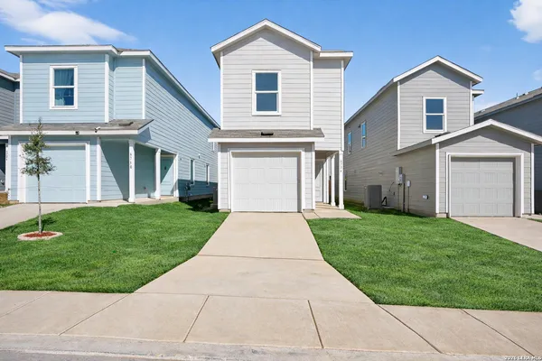 $1,445 | 6734 Pumice Place, Elmendorf, TX 78223