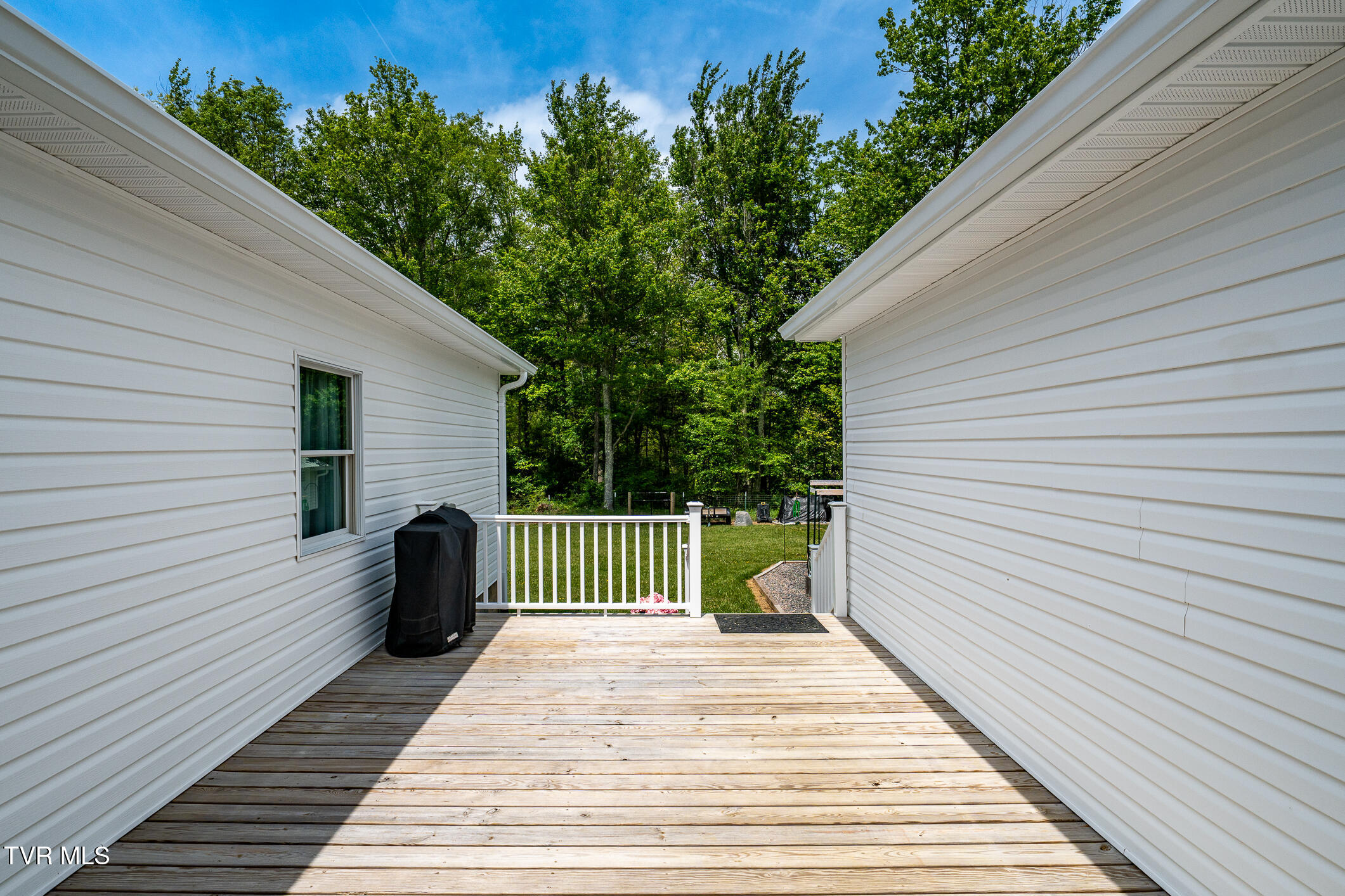 533 Harmon Road Mountain City, TN 37683 - Photo 21 of 75 533 Harmon Road (21 of 74)