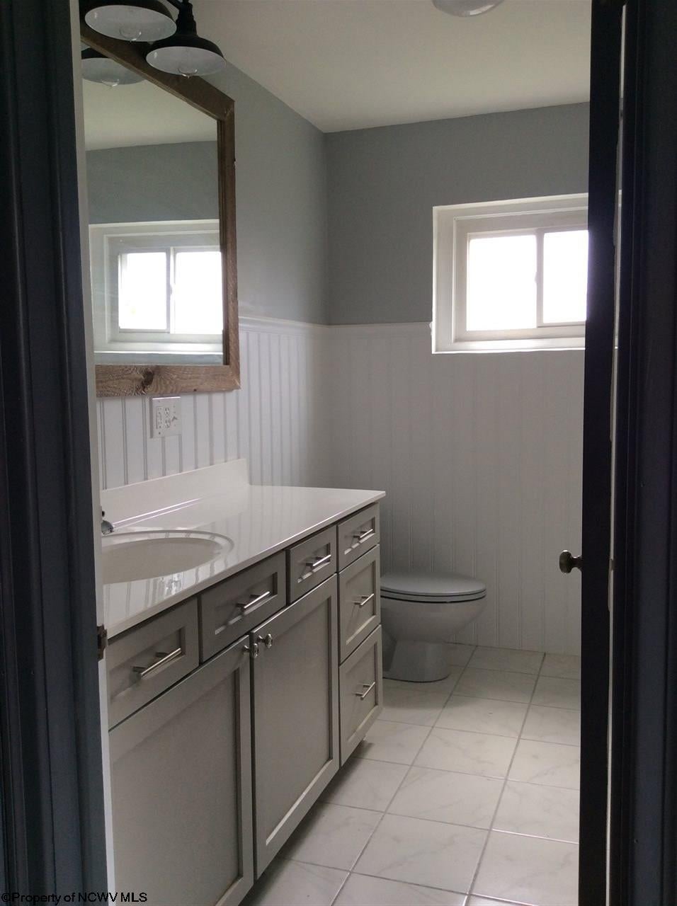 92 Long Alley Reedsville, WV 26547 - Photo 11 of 19 Gallery Image 11