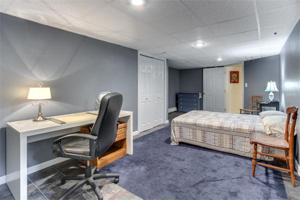 43 Woodbridge Road North Andover, MA 01845 - Photo 22 of 29 Gallery Image 22