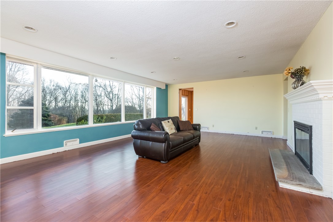 325 Post Road Westerly, RI 02891 - Photo 13 of 40