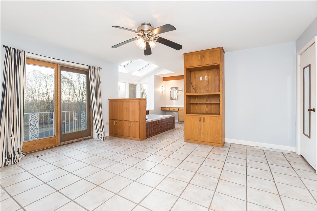 325 Post Road Westerly, RI 02891 - Photo 17 of 40