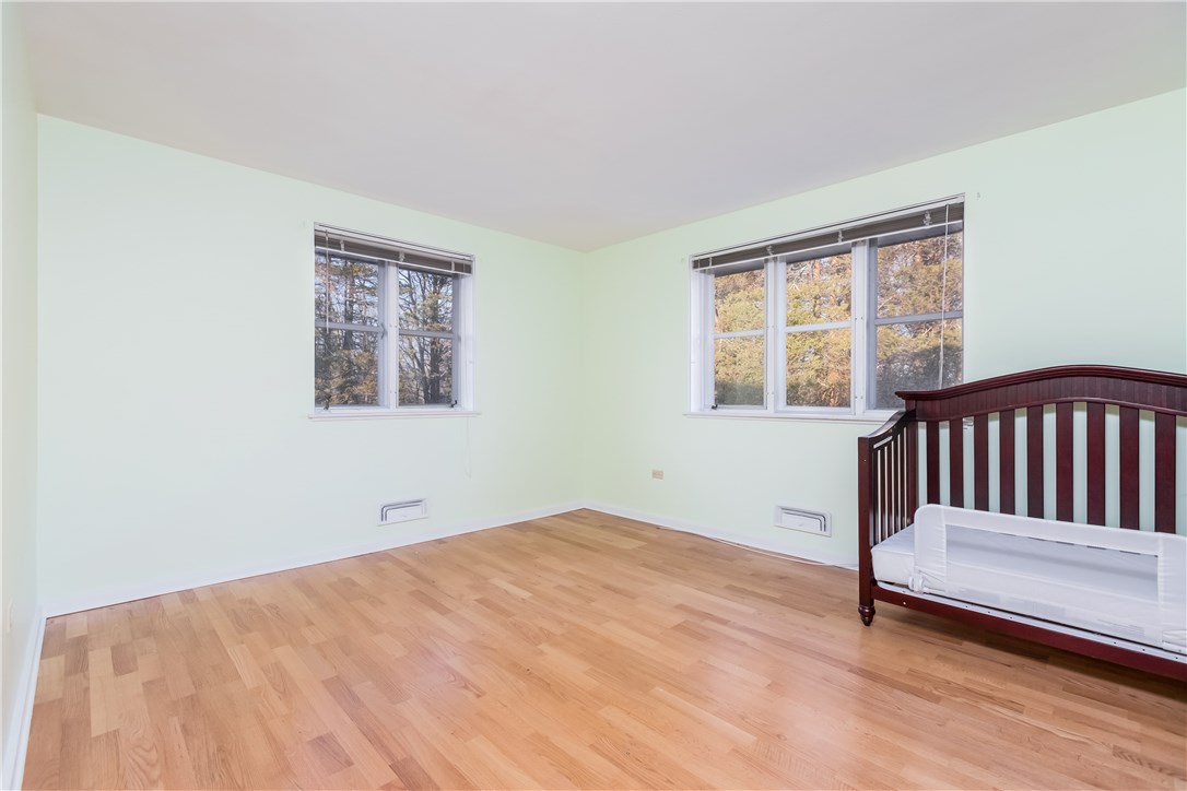 325 Post Road Westerly, RI 02891 - Photo 18 of 40