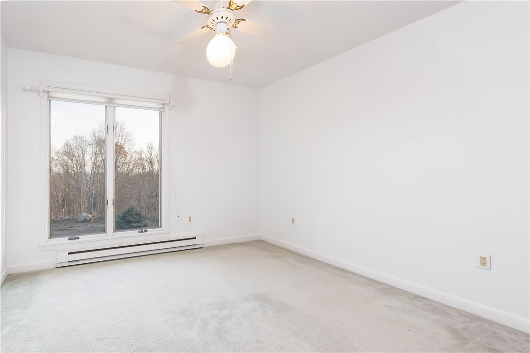 325 Post Road Westerly, RI 02891 - Photo 24 of 40