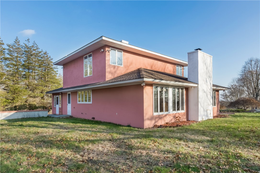 325 Post Road Westerly, RI 02891 - Photo 29 of 40