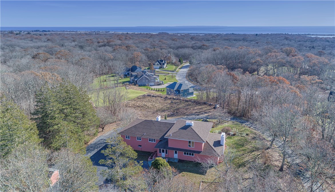 325 Post Road Westerly, RI 02891 - Photo 36 of 40