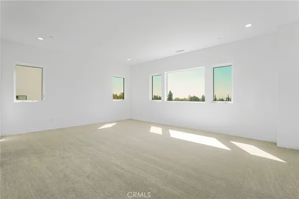 an empty room with window