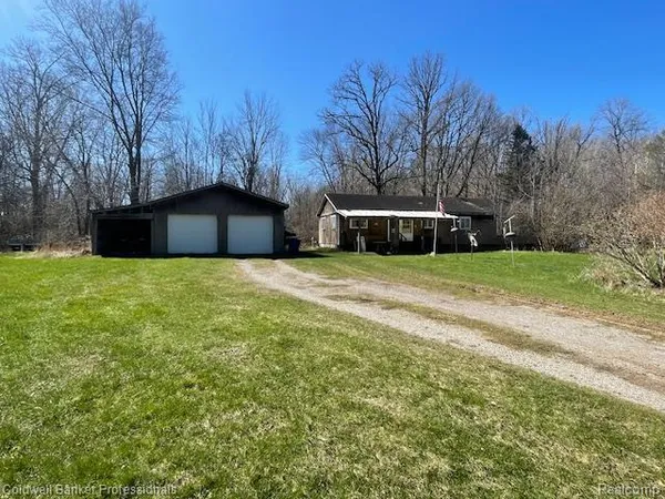 $114,900 | 5447 Rensselear Drive, Lapeer, MI 48446