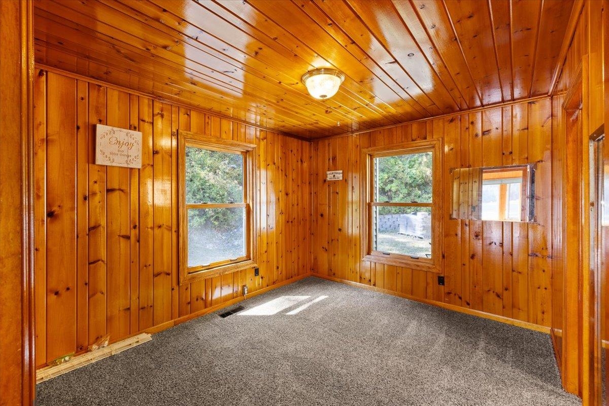 4075 North Deer Lake Road Loon Lake, WA 99148 - Photo 25 of 49 Gallery Image 25