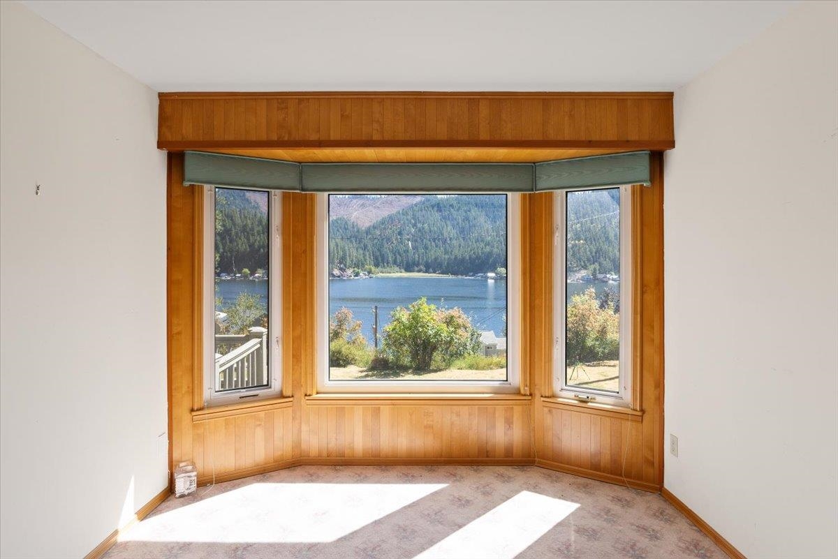 4075 North Deer Lake Road Loon Lake, WA 99148 - Photo 10 of 49 Gallery Image 10