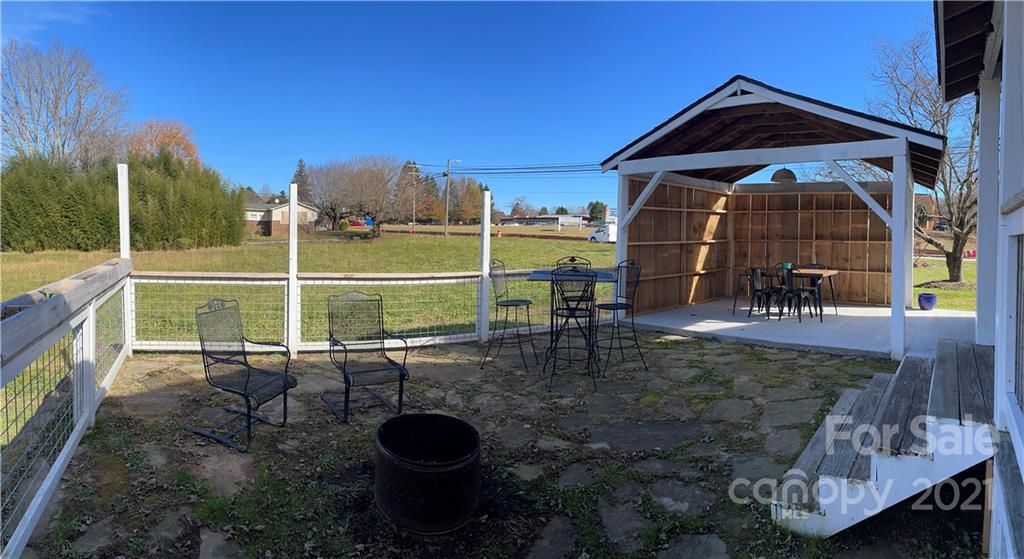 644 North Country Club Road Brevard, NC 28712 - Photo 7 of 23 Gallery Image 7
