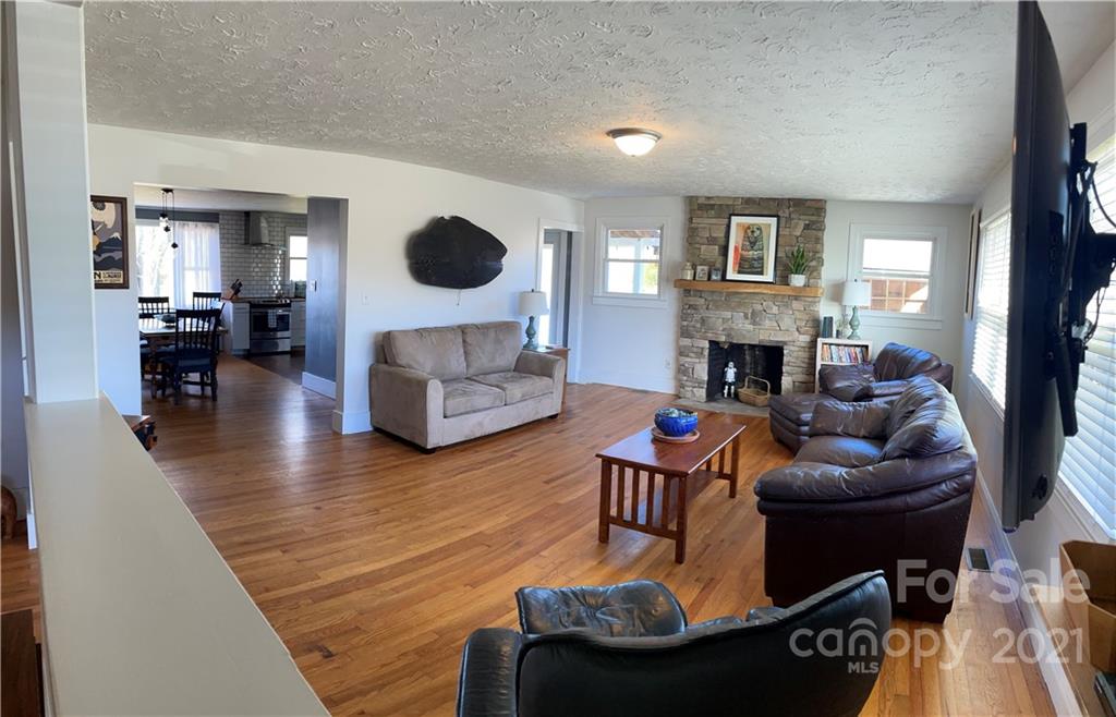 644 North Country Club Road Brevard, NC 28712 - Photo 10 of 23 Gallery Image 10