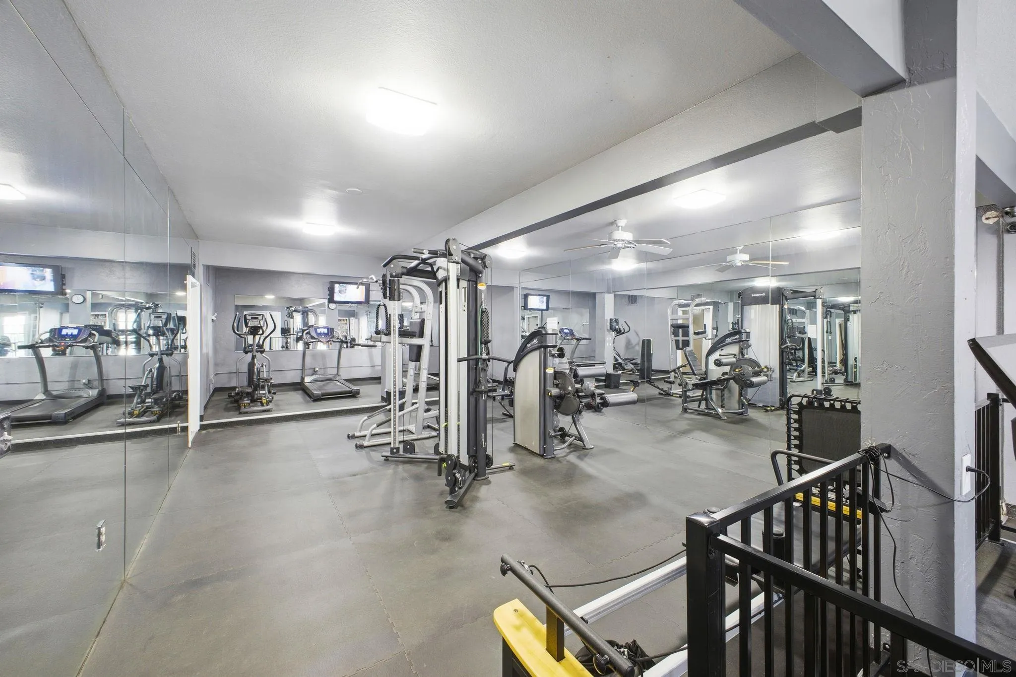 6019 Rancho Mission Road, Unit 204 San Diego, CA 92108 - Photo 37 of 38 Community Gym/Exercise Room