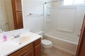 $1,200 | 1225 1/2 Burdette Street, Unit 1225, New Orleans, LA 70118