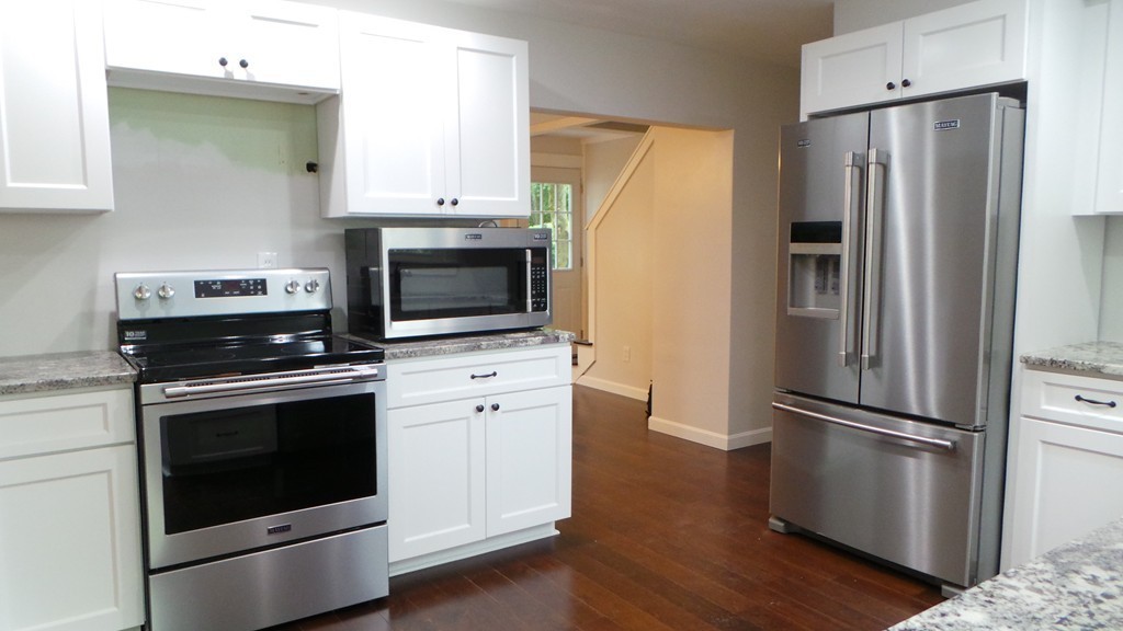 61 Woodland Road Bellingham, MA 02019 - Photo 6 of 26 Gallery Image 6