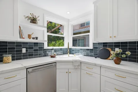 $1,398,000 | 1049 Haven Avenue, Redwood City, CA 94063