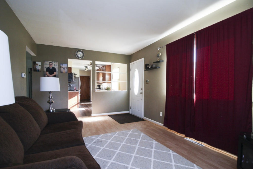 401 North 34th Street Springfield, MI 49037 - Photo 6 of 30 N 34th 401 Springfield 03