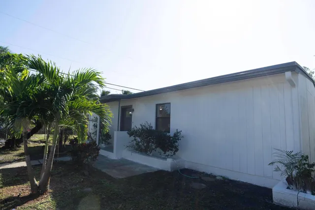 $3,495 | 924 Northwest 11th Court, Fort Lauderdale, FL 33311
